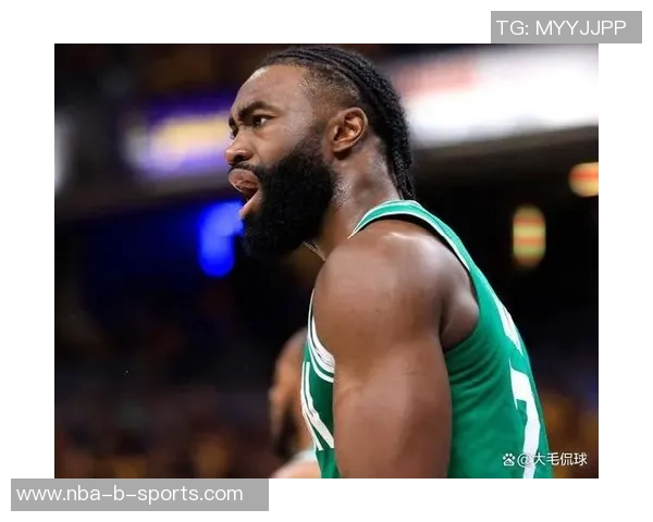 马祖拉称赞杰伦布朗掌控比赛与串联球队的双重能力 马祖拉称赞杰伦布朗掌控比赛与串联球队的双重能力