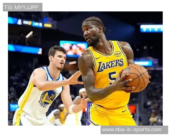 库明加精彩突破虚晃艾顿轻松上篮得分展现超强个人能力