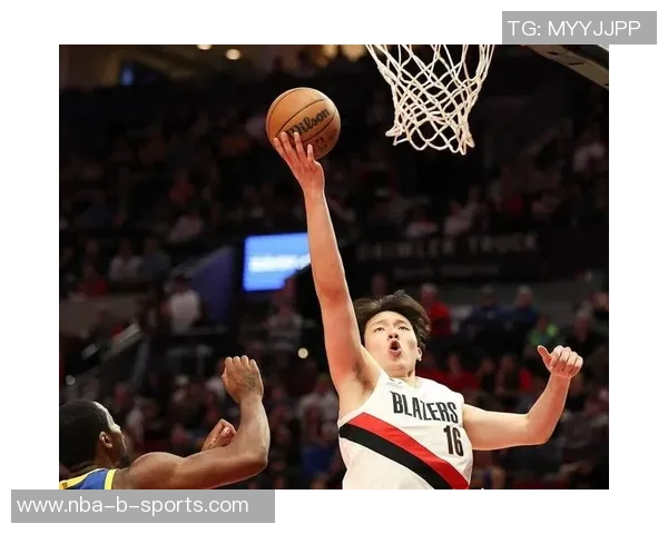 杨瀚森连续五场未出场媒体分析耐心等待机会的重要性